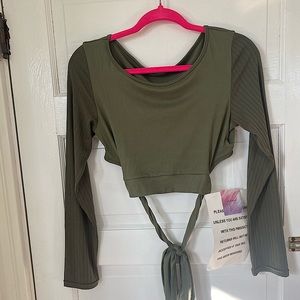 Chicwish, Medium. Tie Back Cropped Top. Forest Green.